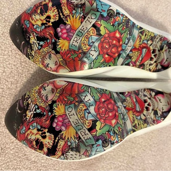 ED HARDY HEELS - Picture 3 of 3